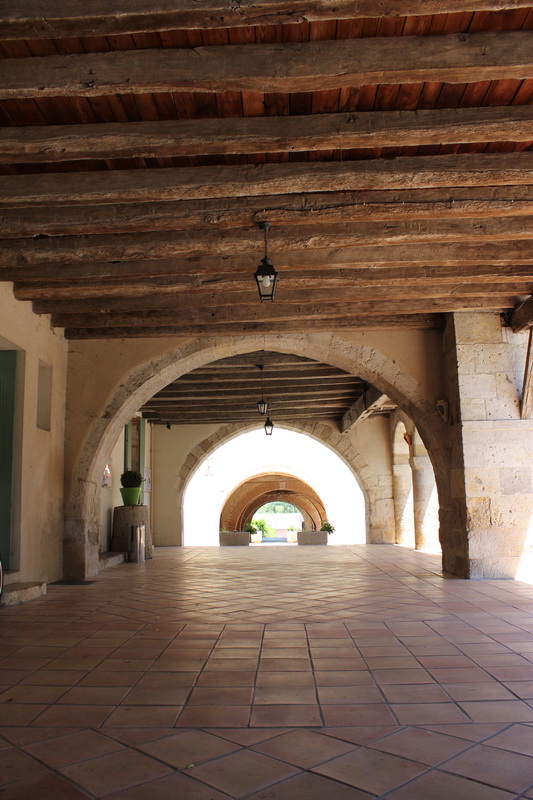Maisons, Place de la Mairie à Dunes